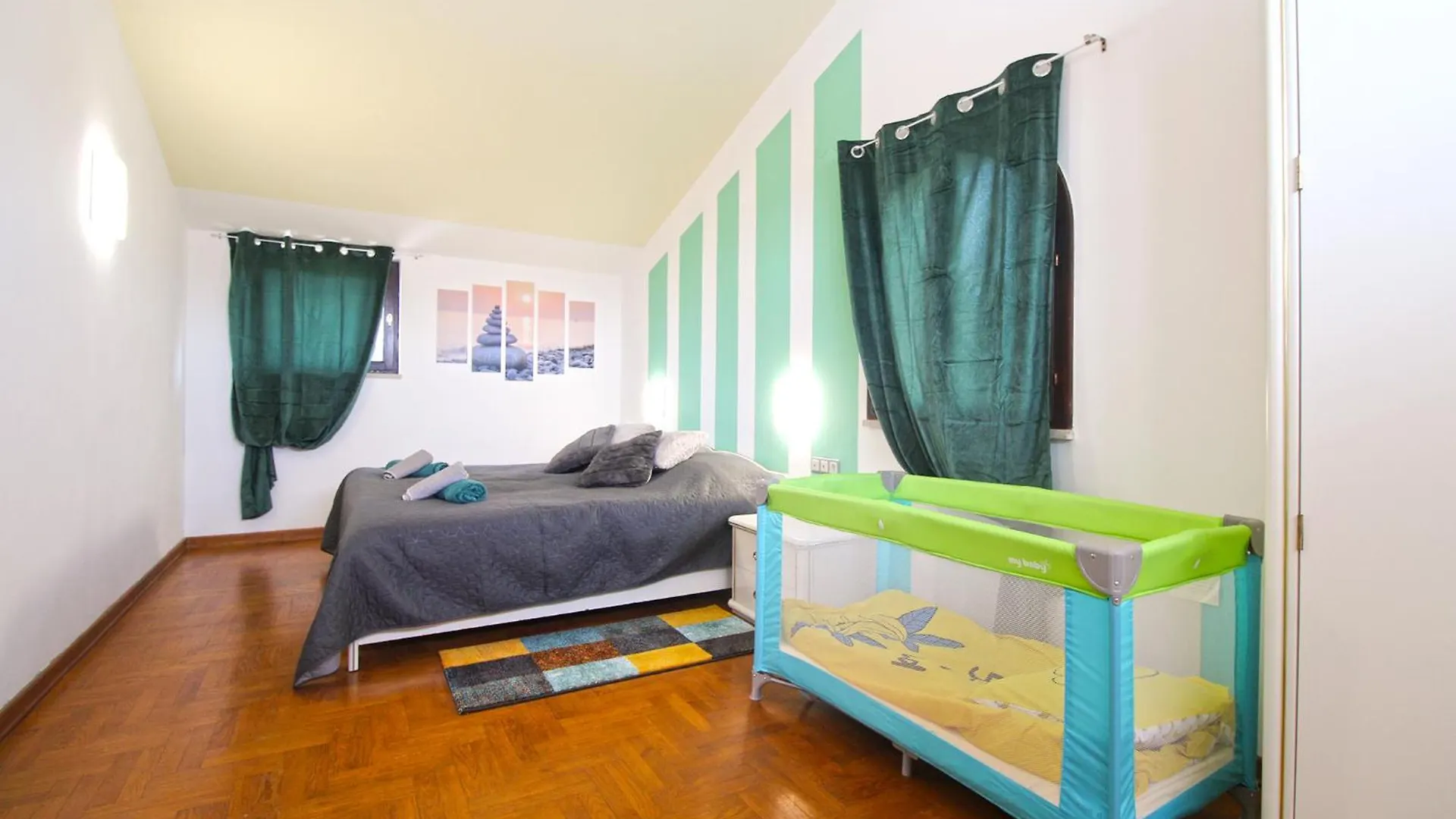 Apartments Richard 2319 Pjescana Uvala 0*,