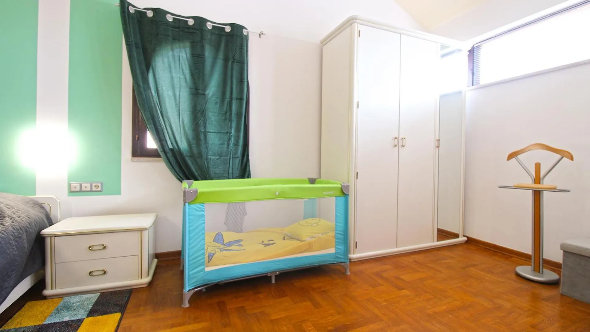 Apartments Richard 2319 Pjescana Uvala